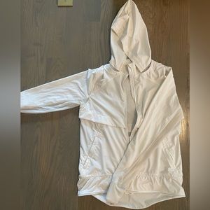 Lululemon | White Hooded Zip Up (6)